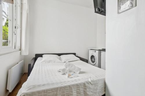 Photo de la galerie de l'établissement 552 Suite Rendez-vous - Superbe Appartement, à Paris