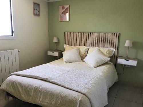 Appartement deux pièces donnant sur un jardin