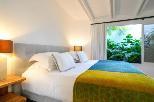 מיטה או מיטות בחדר ב-2 bedrooms villa with private pool furnished terrace and wifi at Saint Barthelemy