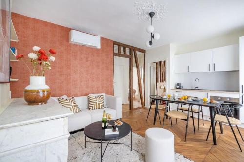 1.Two Bedrooms#Champs Elysées#Arc de Triomphe#AC