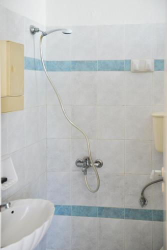 Un baño de Plaza Studios