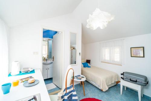 Jele Rooms 2