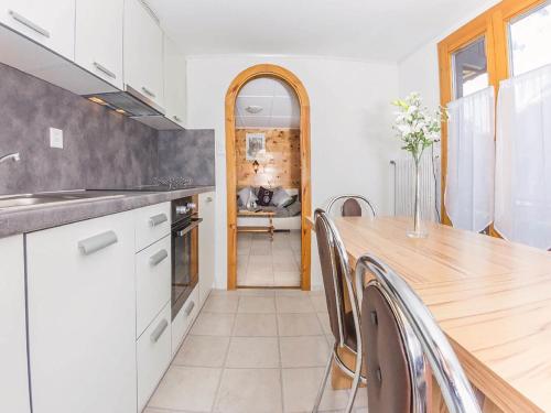 Apartment Bergfink Obergeschoss-4 by Interhome