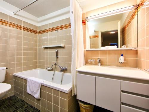 Apartment Ringstrasse Apt 423 by Interhome