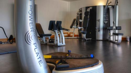 Fitness centrum a/nebo fitness zařízení v ubytování The Grand Hotel