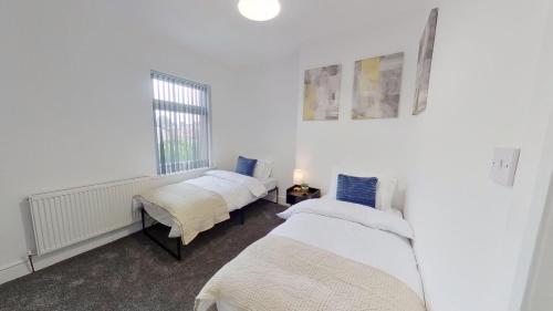 Elegant 2 Bed House Near City Centre photo 3