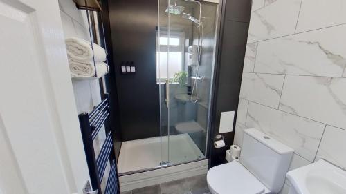 Elegant 2 Bed House Near City Centre photo 8