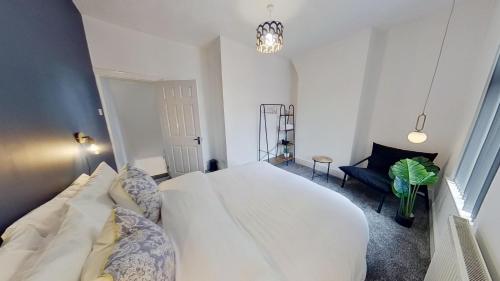 Elegant 2 Bed House Near City Centre photo 20