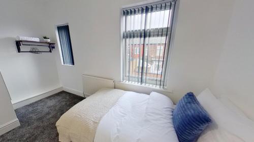 Elegant 2 Bed House Near City Centre photo 21