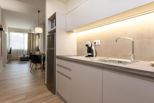 Elegant Zen 2BR Apartment in Athens