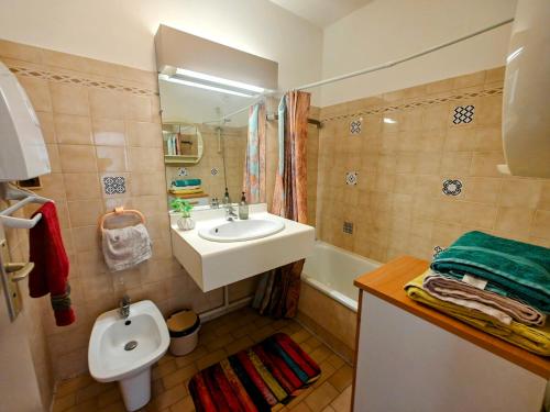 2 bedroom flat with terrasse & car-park Nice Ouest