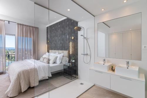 Sea View Penthouse - Magical Resort in the Heart of the Golf Paradise - Paraíso Pueblo, Benahavís