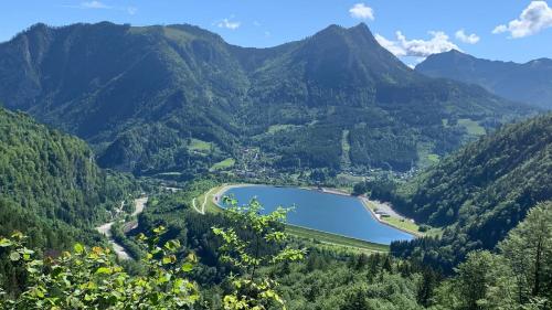 a view of a mountain valley with a lake at Eisenerzer Apartments - Radmeisterhaus in Eisenerz