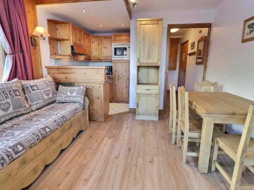 Charmant 2 pièces avec balcon et Wi-Fi à Méribel, classé 3* pour 4 personnes - FR-1-182-25