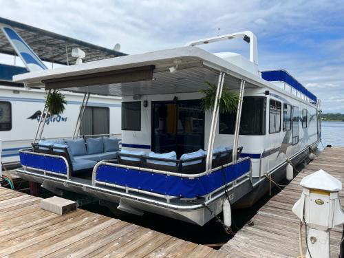 Palmetto Paradise Houseboat