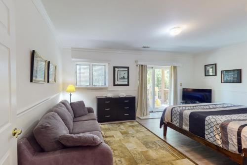 Postel nebo postele na pokoji v ubytování 4 Bed 4 Bath Vacation home in Mineral