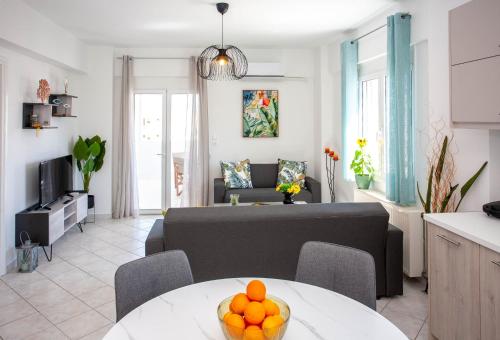 Sunflower apartment by the sea