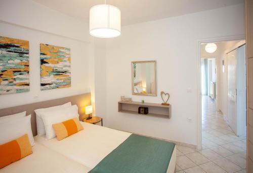 Sunflower apartment by the sea
