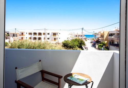 Sunflower apartment by the sea