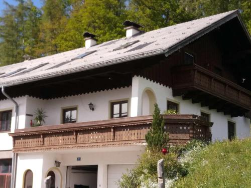 ファームステイが所在する建物