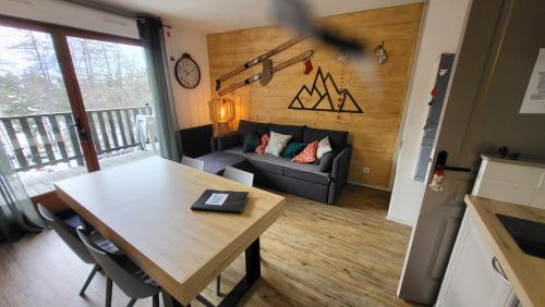 Appartement 4 à 6 personnes - Chalets d'Aurouze - La Joue du Loup