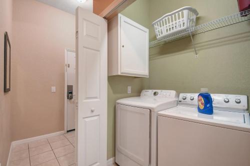 Bahama Bay- Two bedrooms condo fully equipped photo 11