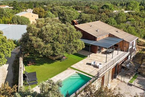 Maison atypique avec piscine \