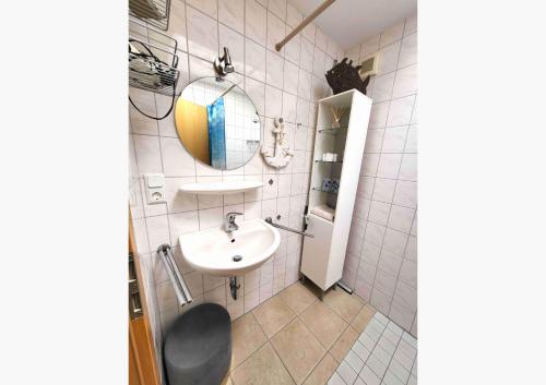 Bilik mandi di Ferienhaus Wischer