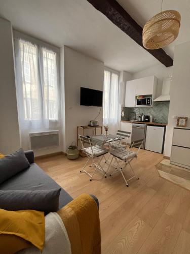 Cosy et central - Cours Julien