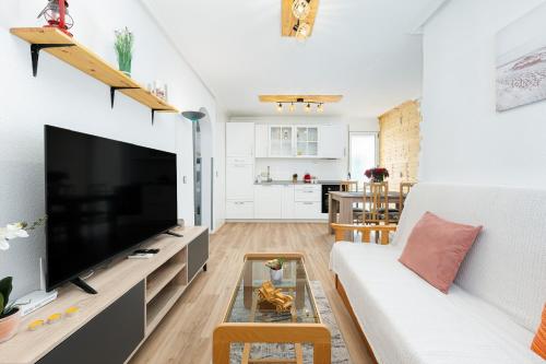 Bungalow Coral Sunrise