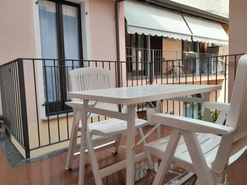 Balkón nebo terasa v ubytování Apparthotel Oleggio