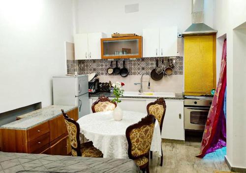 Η κουζίνα ή μικρή κουζίνα στο Maison Blanche