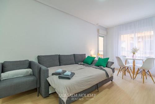 100mt to beach apartment centre Torrevieja