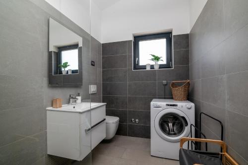 Family friendly house with a swimming pool Krsan, Central Istria - Sredisnja Istra - 23123