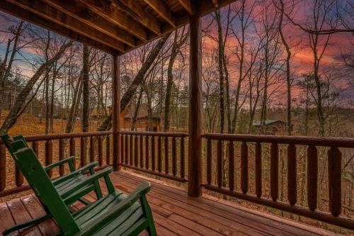Log Cabin, Hot Tub, Fireplace, Pool Table & Views! photo 31