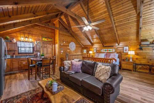 Log Cabin, Hot Tub, Fireplace, Pool Table & Views! photo 33