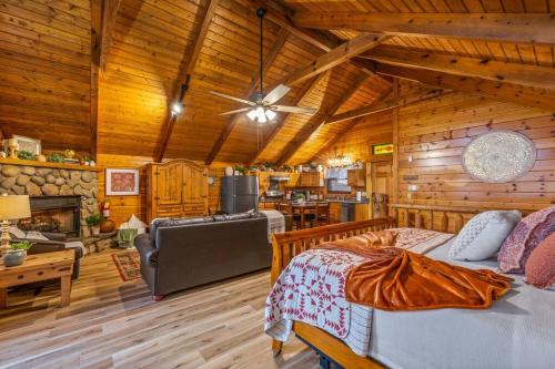 Log Cabin, Hot Tub, Fireplace, Pool Table & Views! photo 37