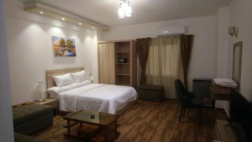 Apartments Next to Mivida