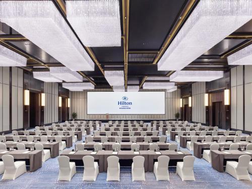 Zona business o sala de conferencias en Hilton Changshu