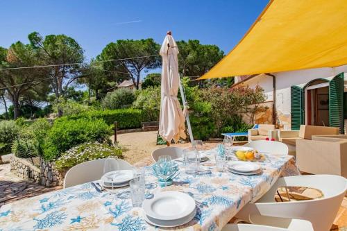 Κήπος έξω από το Villa Scirocco Est