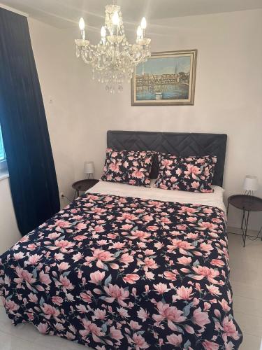 Ένα ή περισσότερα κρεβάτια σε δωμάτιο στο Apartman Stella Maris