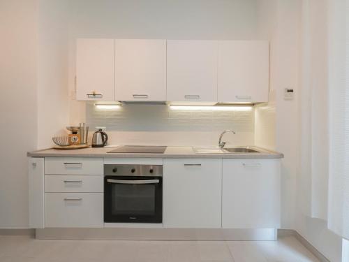 Xenia Apartments - Luminous Suite in Citylife