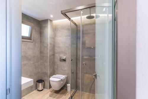 Imagen de la galería de Sea View Suites - Plaka Beach Resort, en Vasilikos