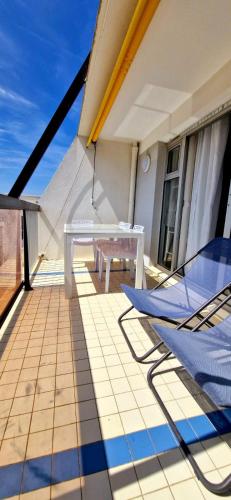 Photo de la galerie de l'établissement Chez flow joli studio cabine climatisé avec parking et piscine, à La Grande Motte