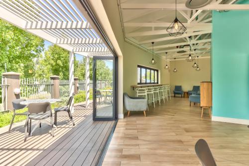 Fotografie z fotogalerie ubytování WINK Aparthotel Quiver Tree v destinaci Stellenbosch