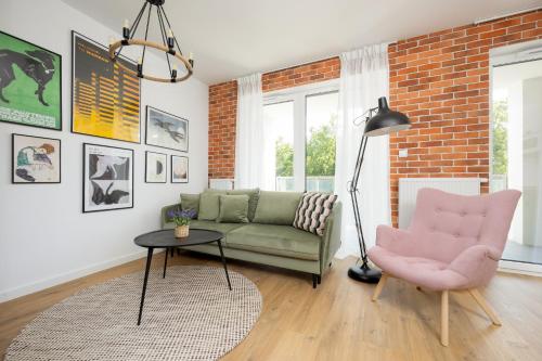 Foto Komfortowy Apartament dla 4 osób z Parkingiem by Noclegi Renters 1