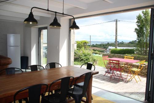 La Romance,vue mer, jardin et proche plage