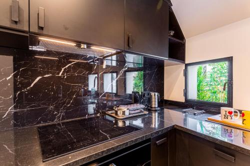 GuestReady - Paris Charm with Montmartre View
