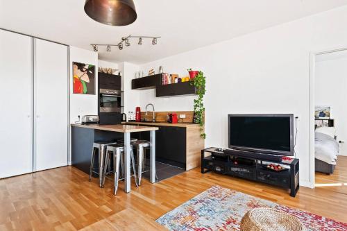 Photo de la galerie de l'établissement GuestReady - Apt Famille Chic à Paris 20 !, à Paris