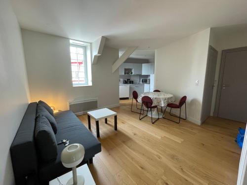 Charmant Appartement au Coeur de l'Avenue Lajarige